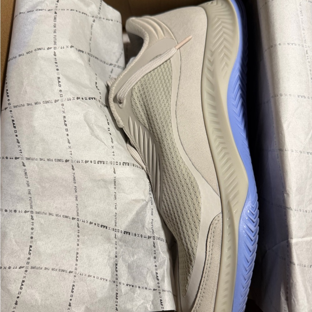 R.A.D One V-1 BNIB men’s 13